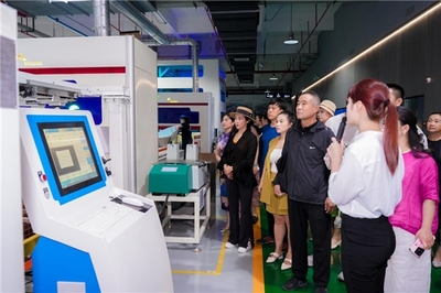 智造魅力，品質(zhì)見證 百名客戶探訪慕思4.0數(shù)字化工廠與卓越檢測服務